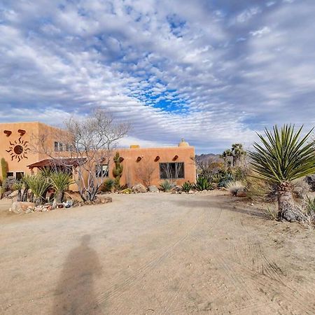 Renovated Lodge - Room 3 With Pool Access Joshua Tree Bagian luar foto