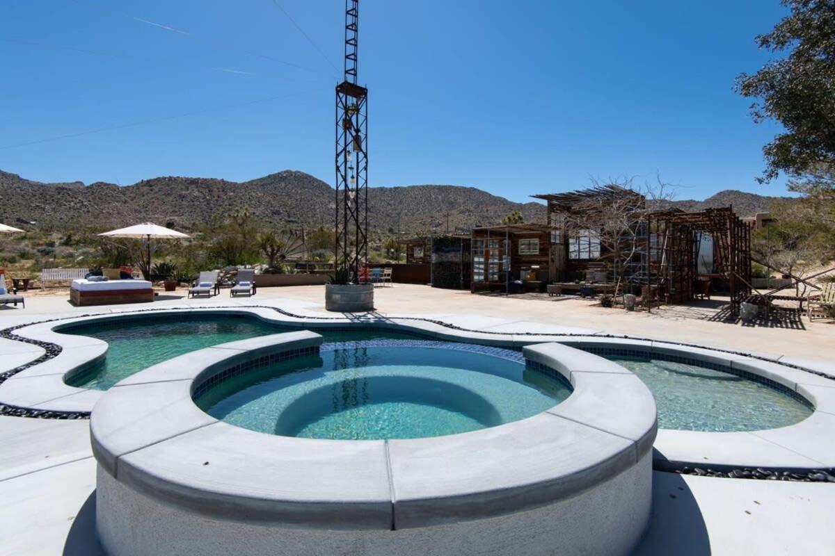 Renovated Lodge - Room 3 With Pool Access Joshua Tree Bagian luar foto